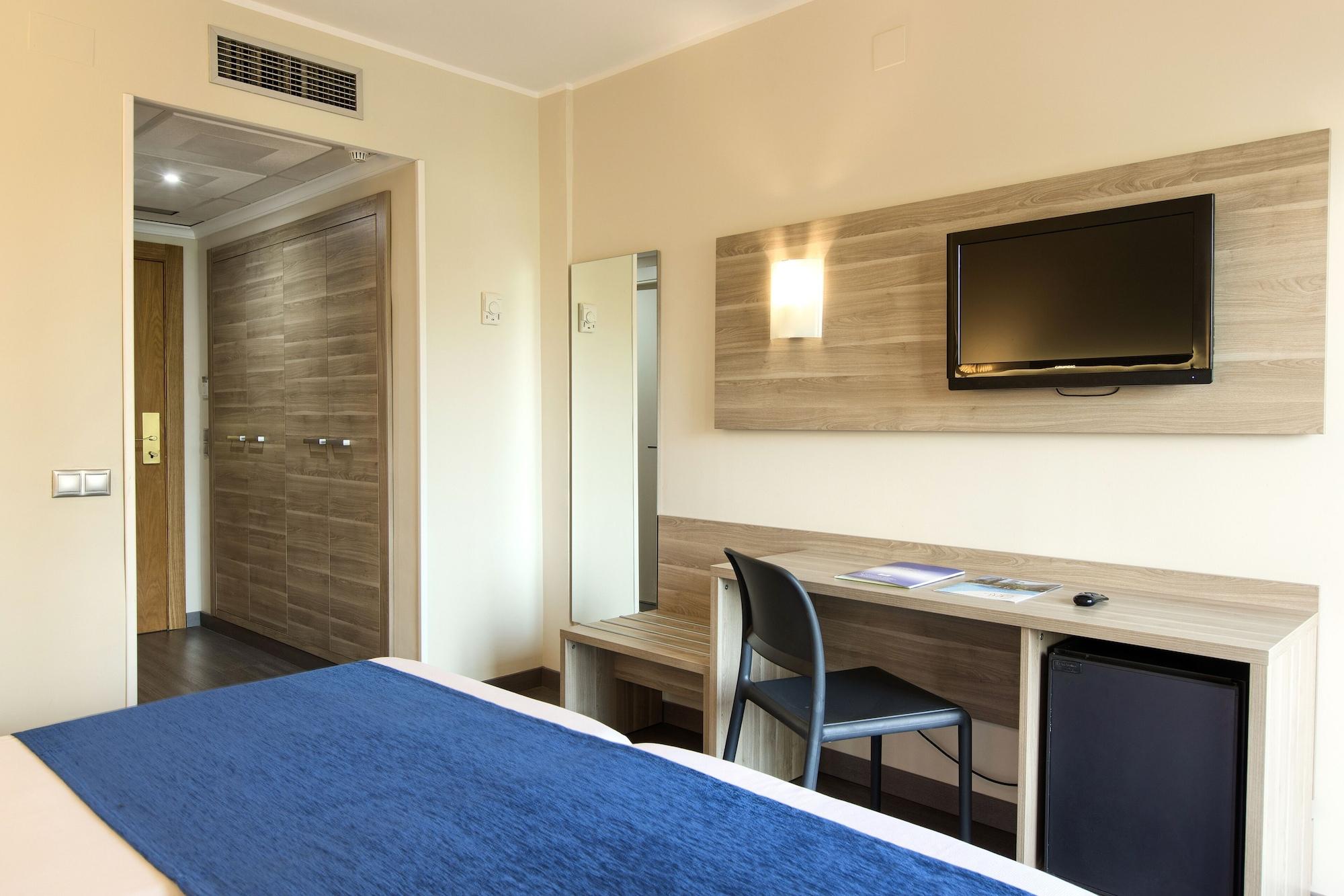 Hotel Benidorm East By Pierre & Vacances מראה חיצוני תמונה