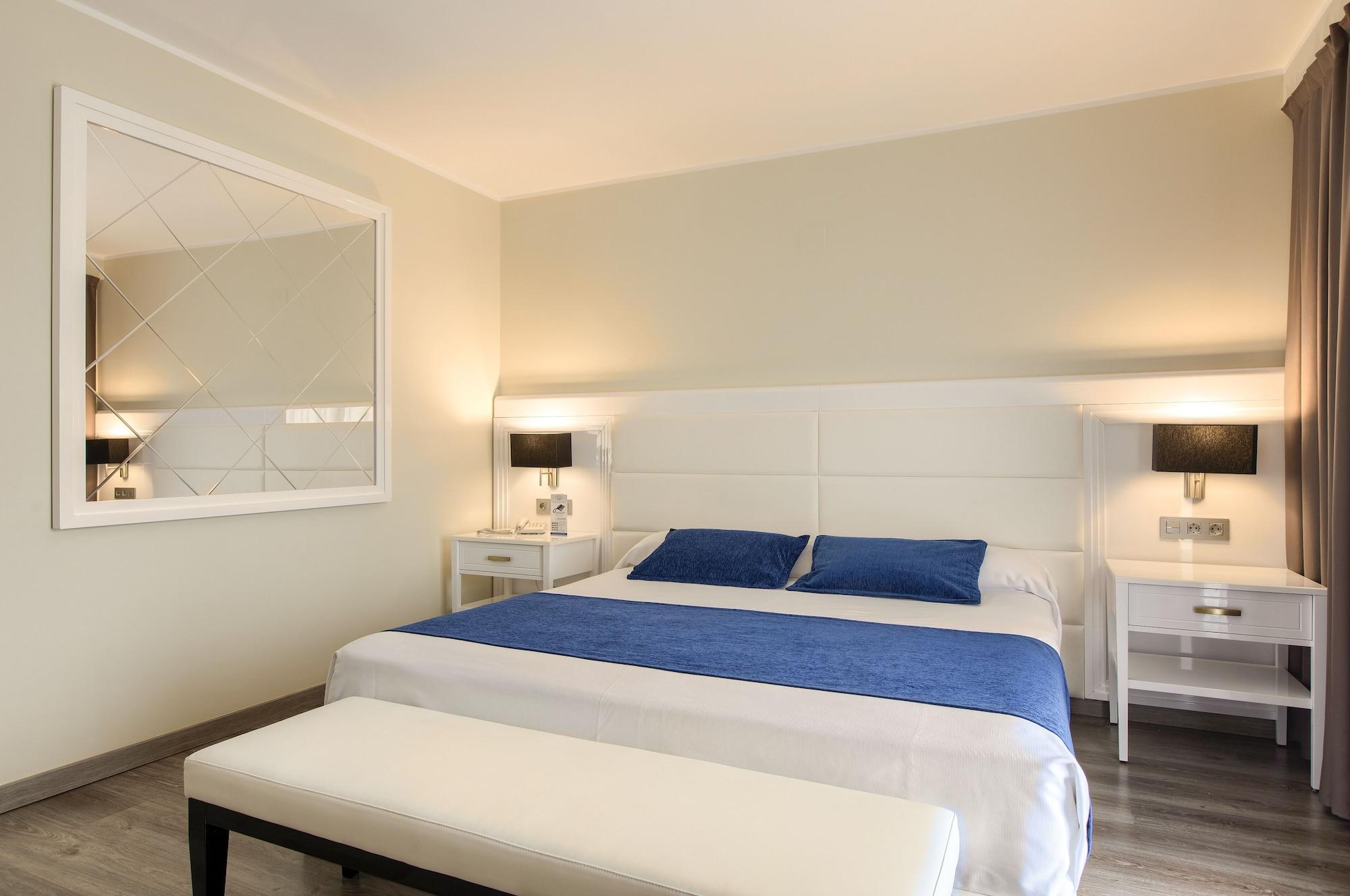 Hotel Benidorm East By Pierre & Vacances מראה חיצוני תמונה