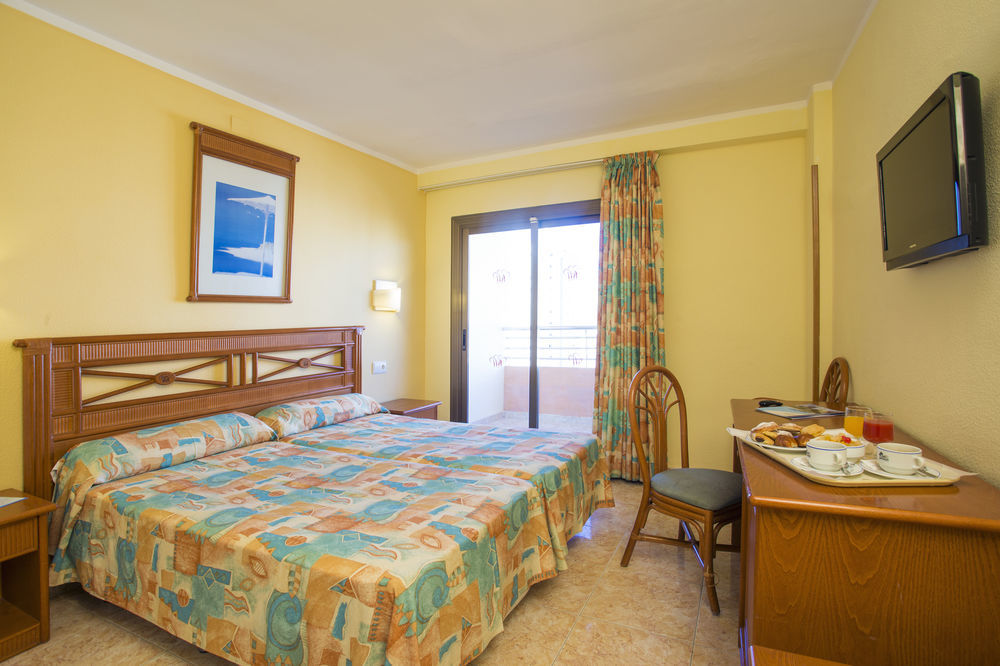 Hotel Benidorm East By Pierre & Vacances מראה חיצוני תמונה