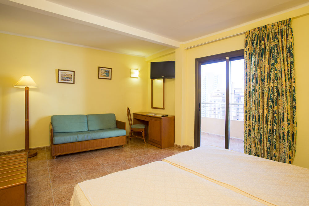 Hotel Benidorm East By Pierre & Vacances מראה חיצוני תמונה