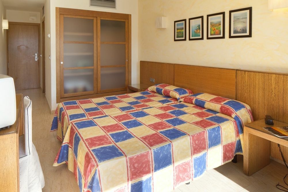 Hotel Benidorm East By Pierre & Vacances מראה חיצוני תמונה